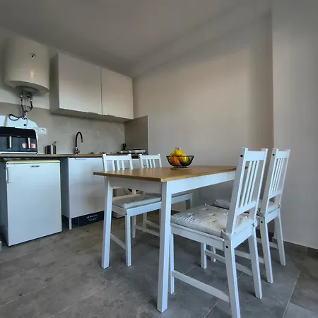 Miramar Sea View *